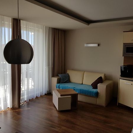 Marina Jastarnia Apartamenty W Budynku Z Basenem Δωμάτιο φωτογραφία