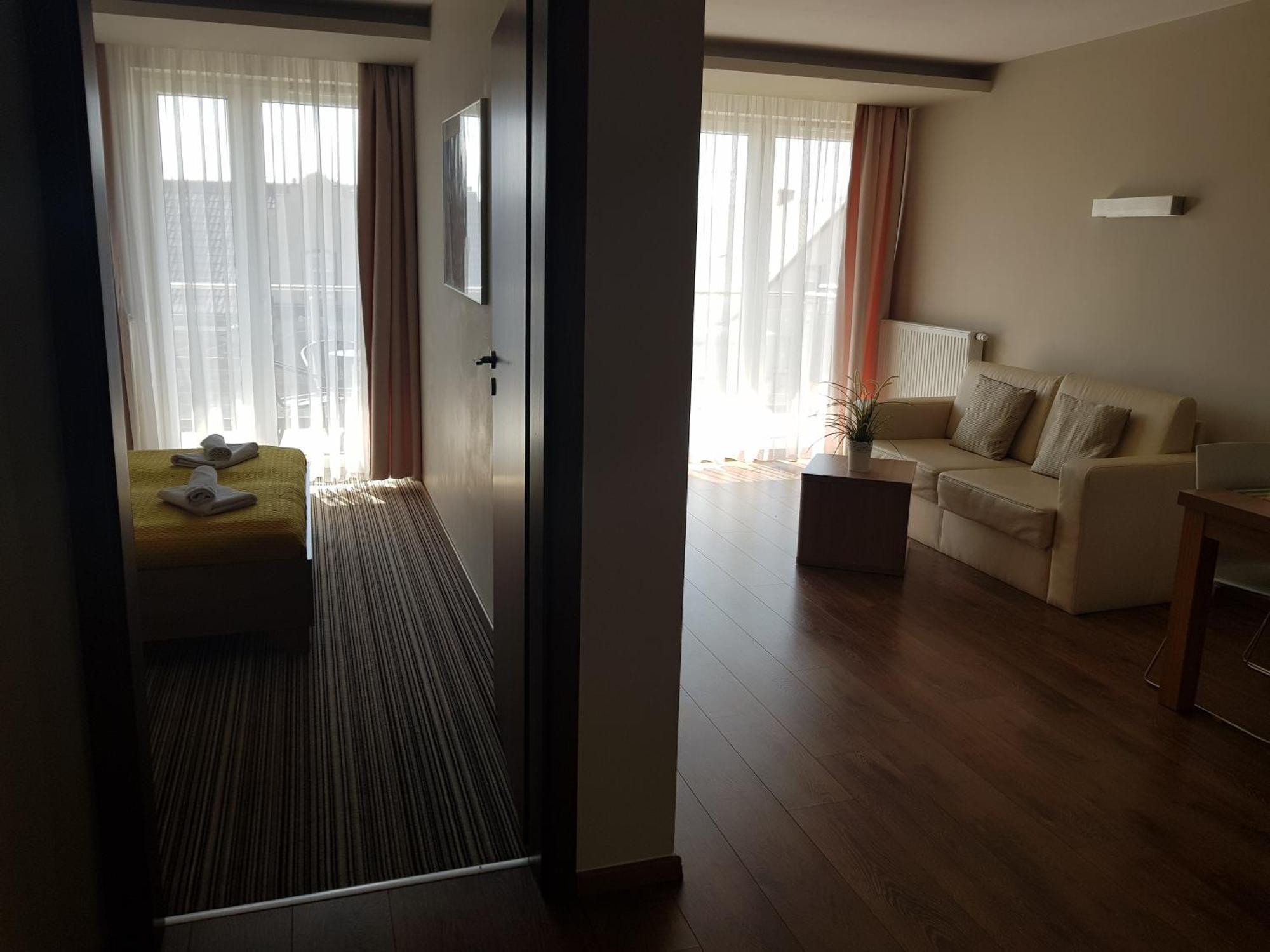Marina Jastarnia Apartamenty W Budynku Z Basenem Δωμάτιο φωτογραφία