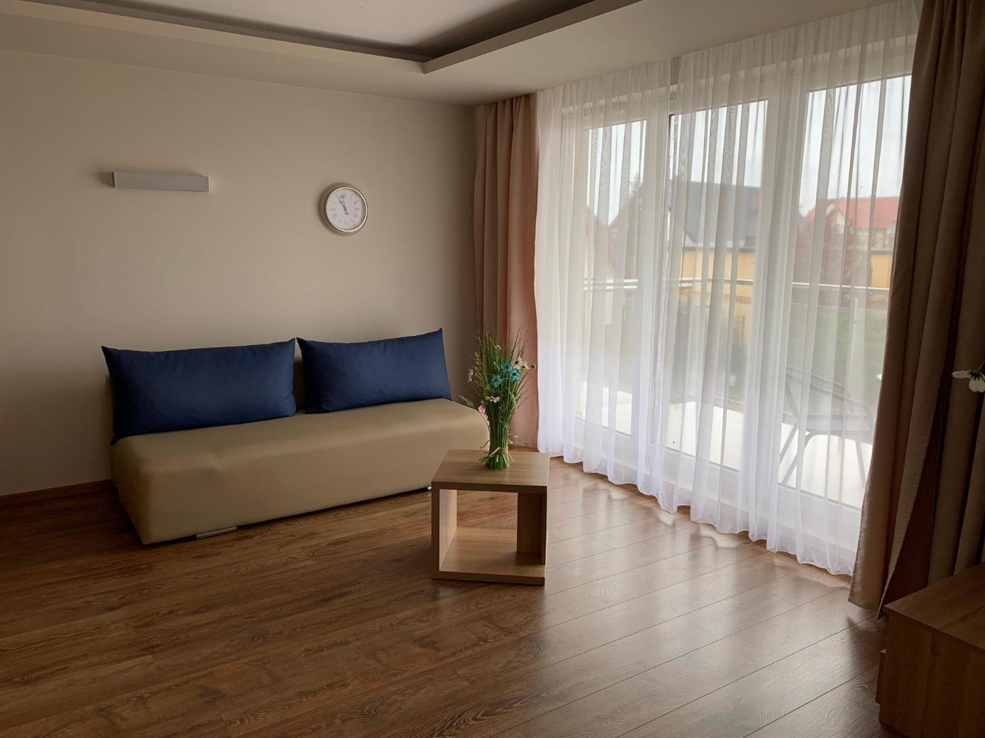 Marina Jastarnia Apartamenty W Budynku Z Basenem Δωμάτιο φωτογραφία